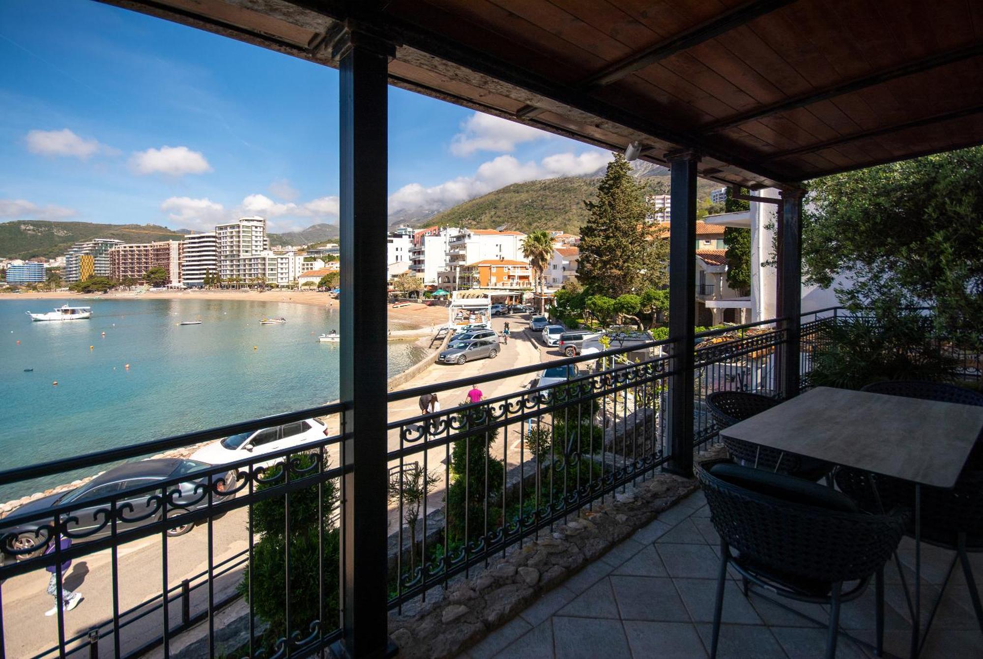 Sea Pearl Apartments Рафаиловичи Экстерьер фото